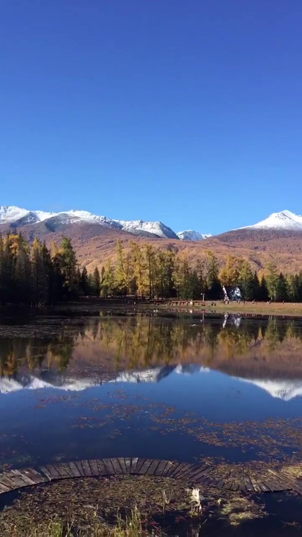 湖泊雪山大自然风光风景自媒体实拍