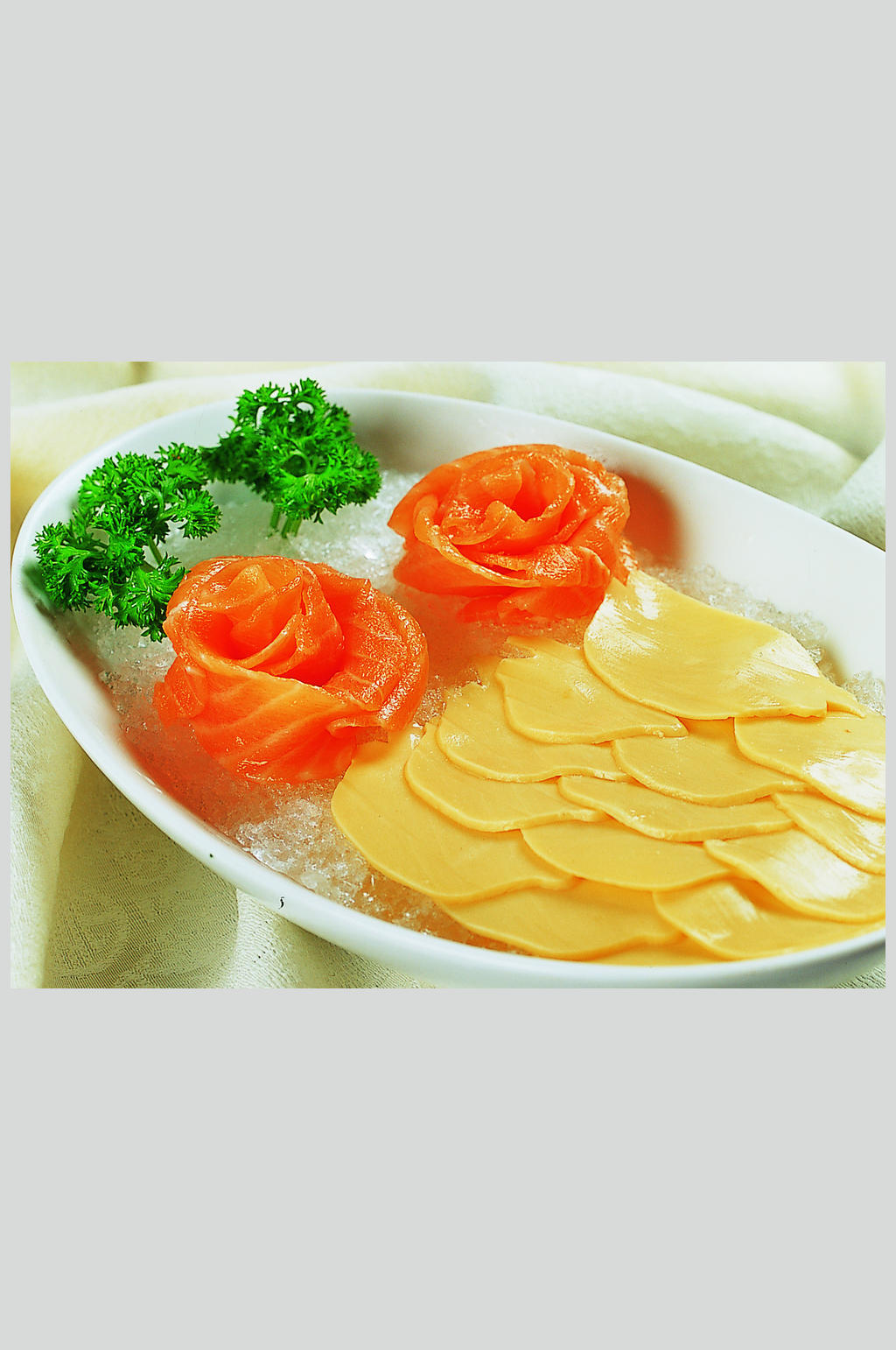三文鱼拼素鲍素材