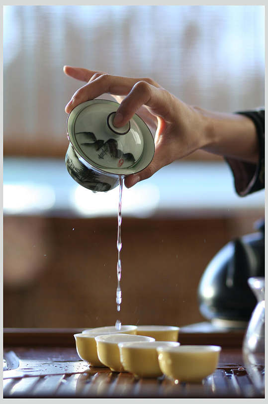 一个人泡茶茶道昵图会员图片