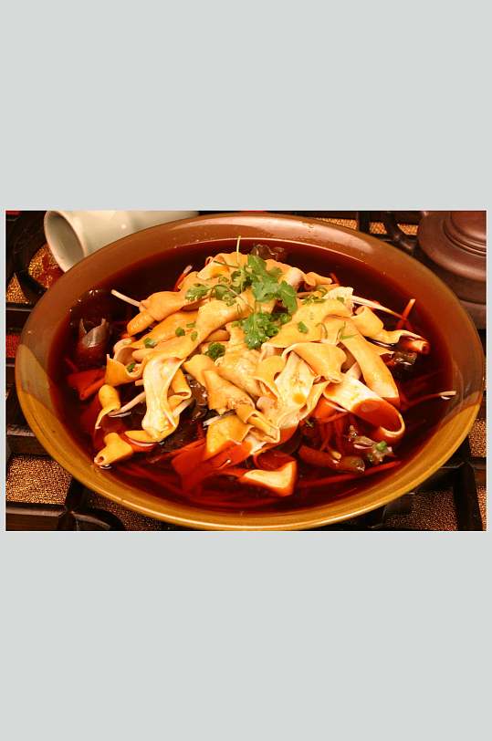 钵钵生抠鹅肠