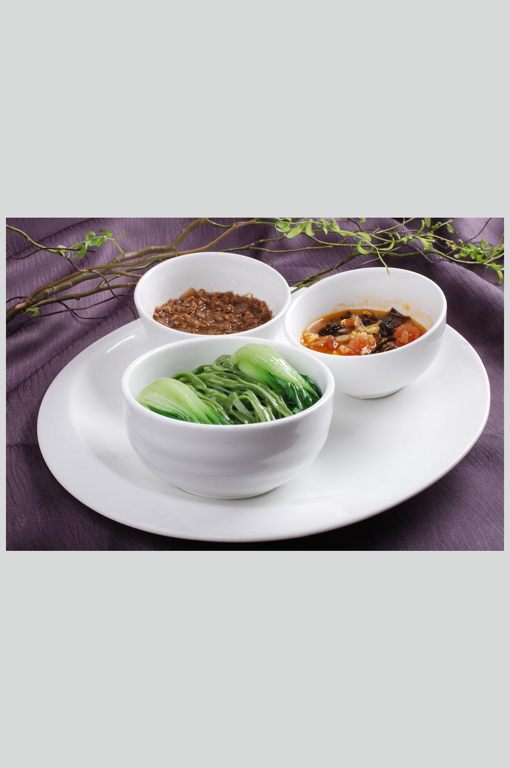 五彩菠菜面碗素材