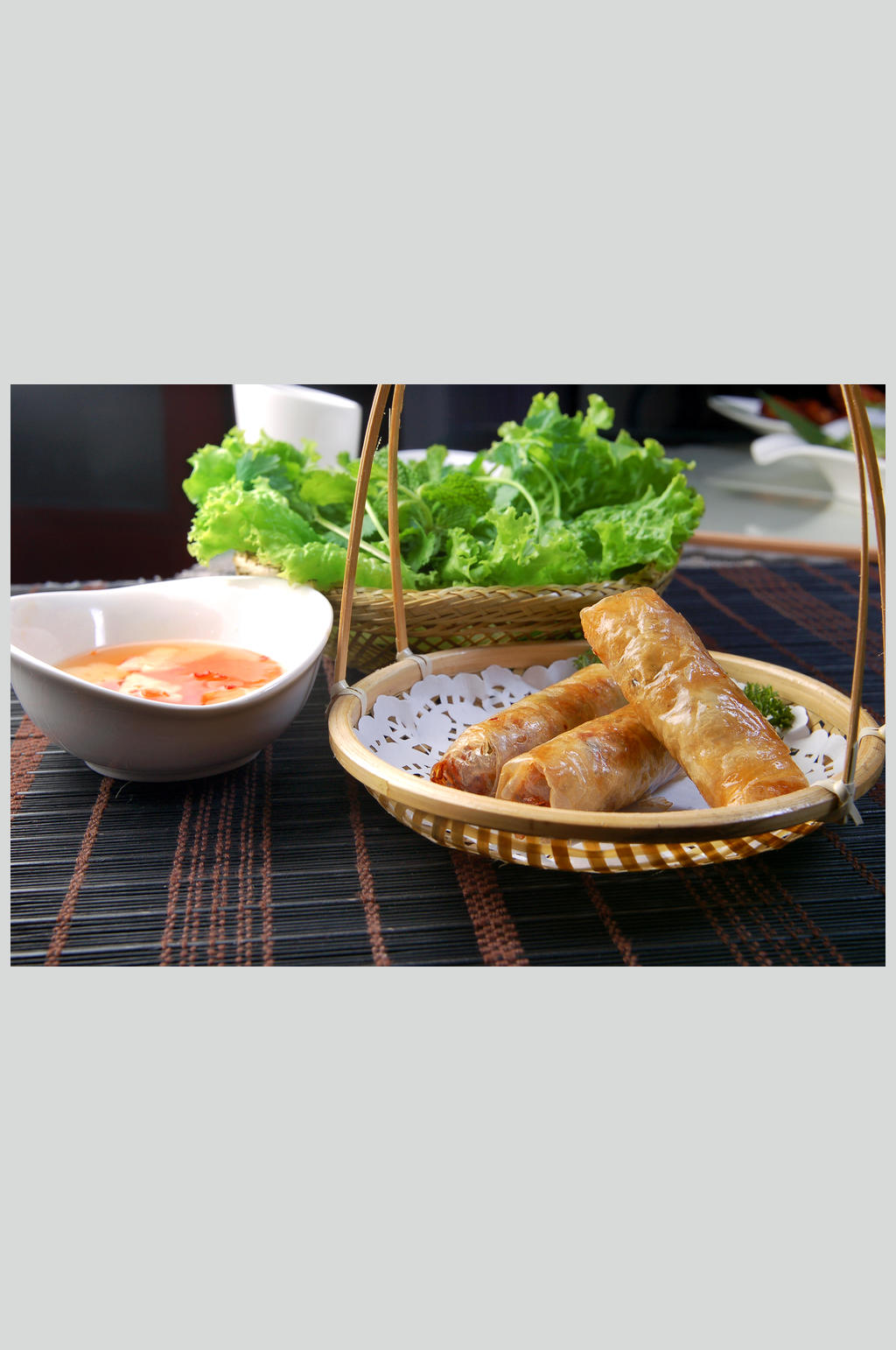 特色小吃越南春卷素材