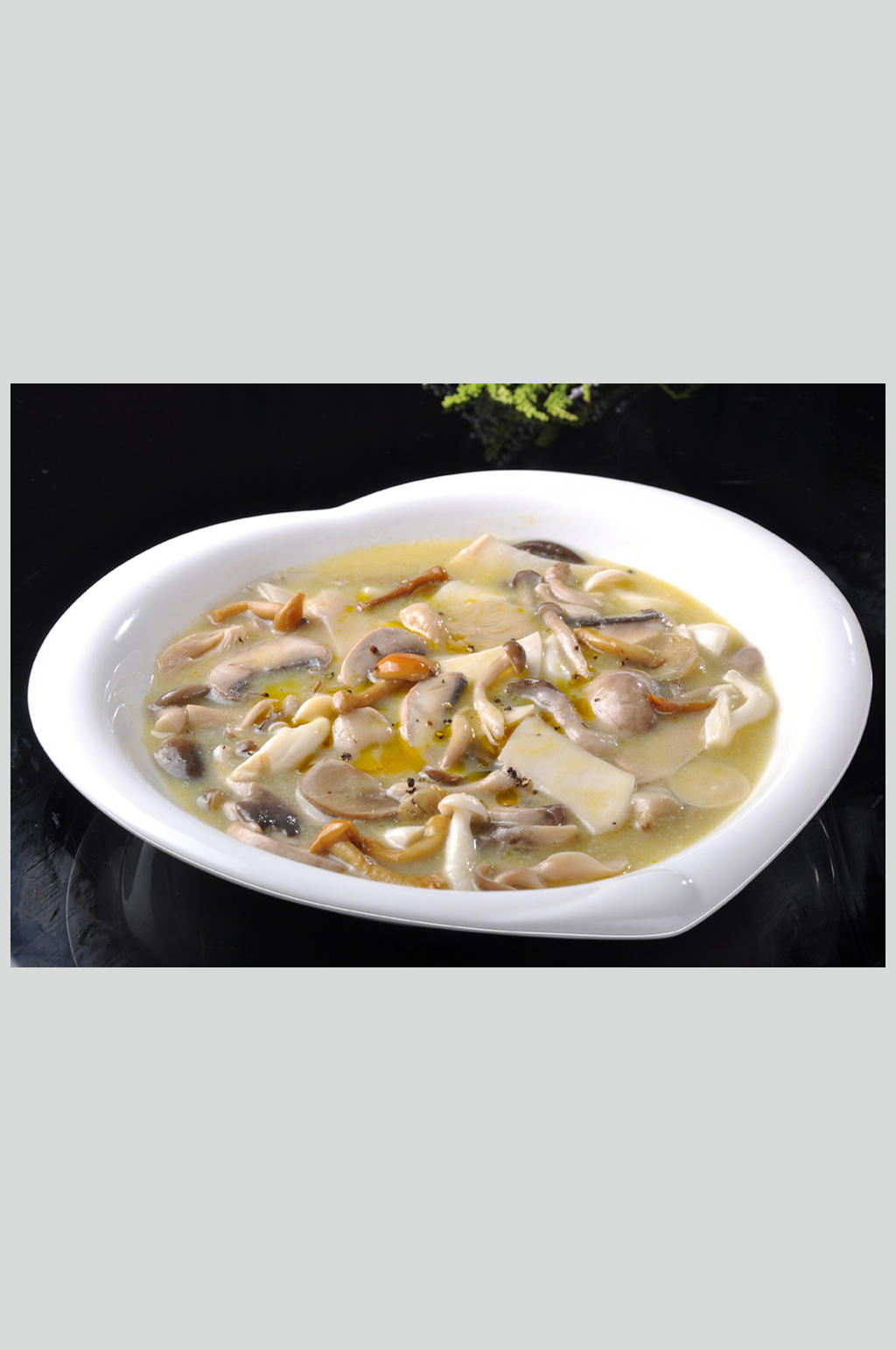 烩蘑菇美食图片素材