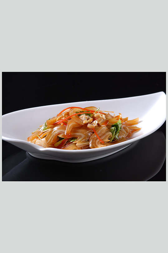 红油凉拌猪耳尖