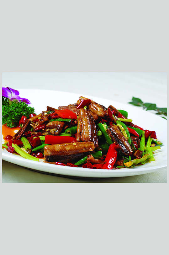 香辣鳝段元例麻辣干香