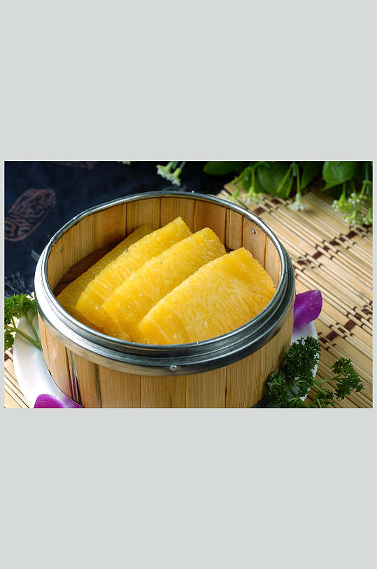 蒸点小吃--鱼翅黄金糕