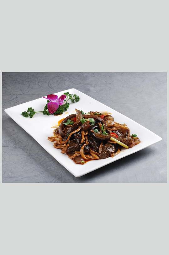 野笋风味烧海参