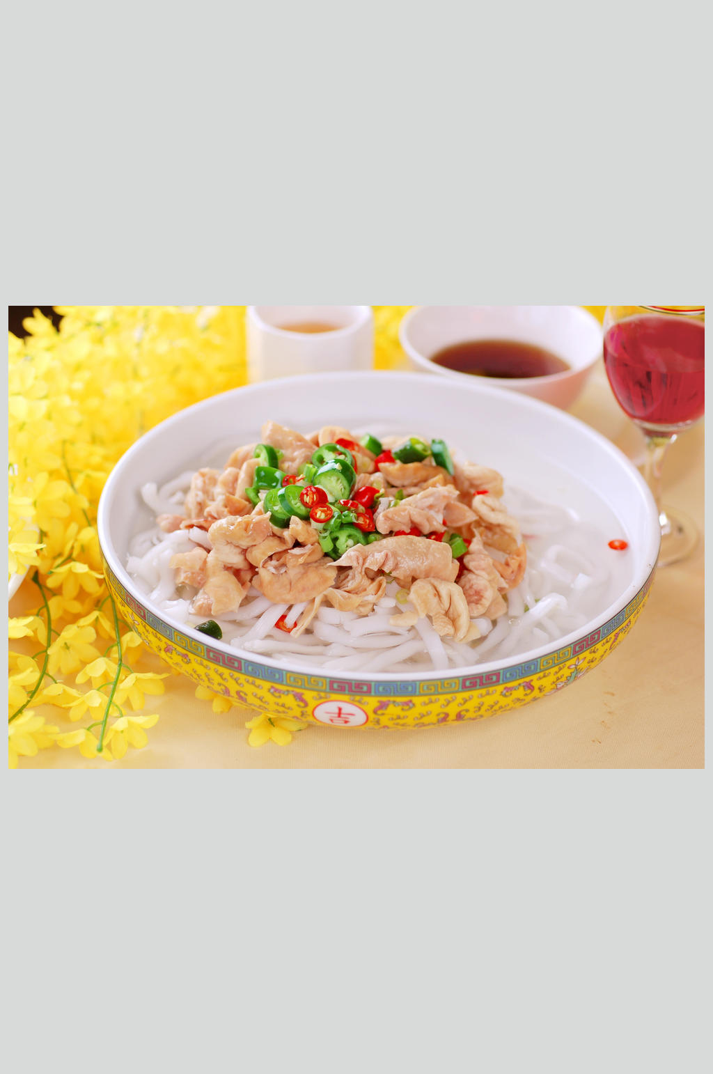 餐厅餐饮美食图片面香肥肠素材