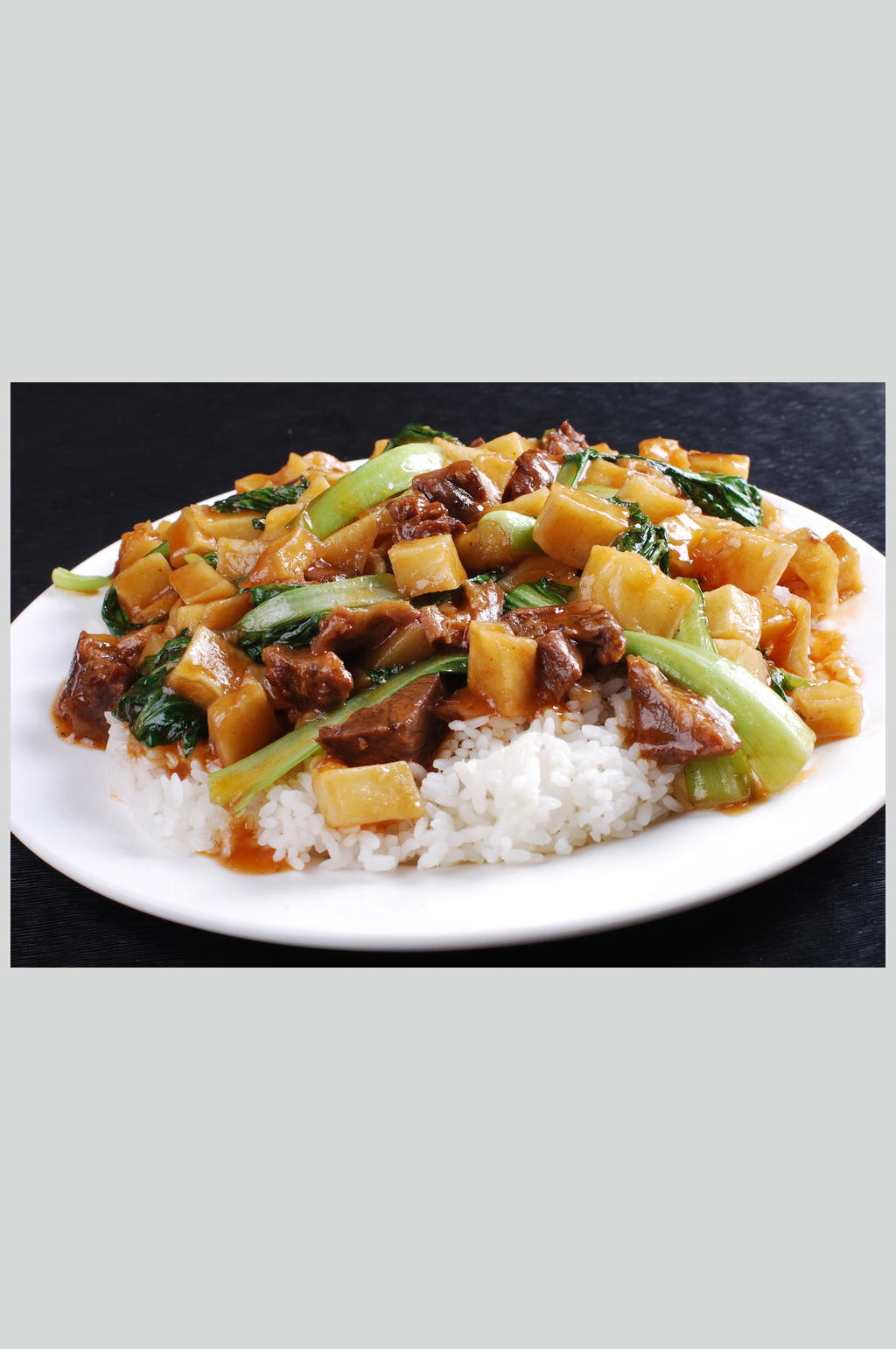 土豆牛腩扒饭素材