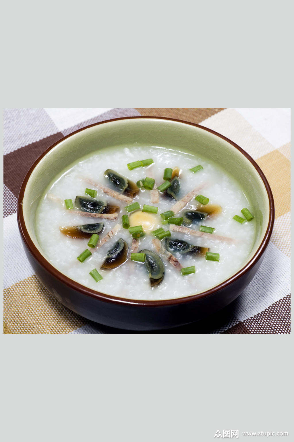 皮蛋瘦肉粥素材