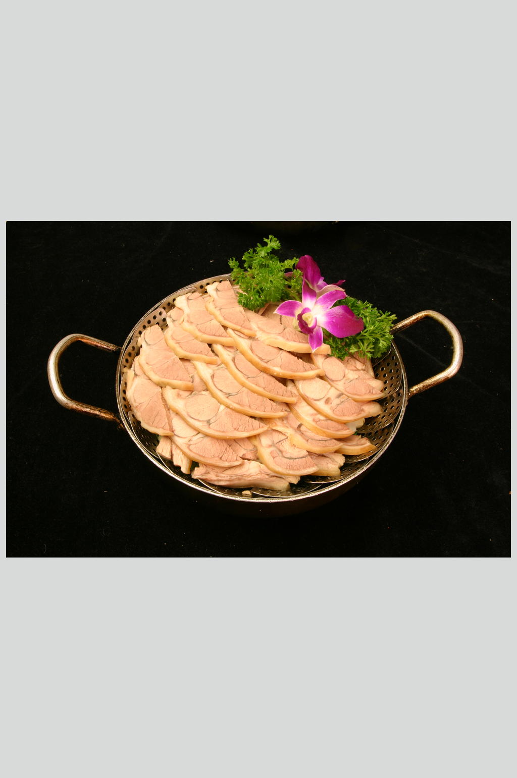韩式带皮狗肉素材