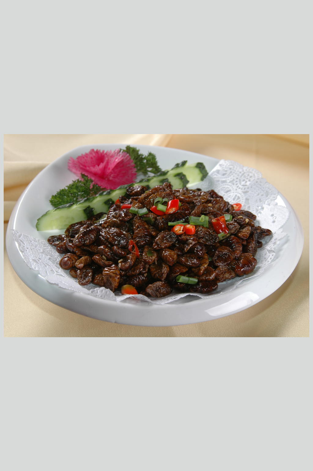 香辣蚕蛹素材