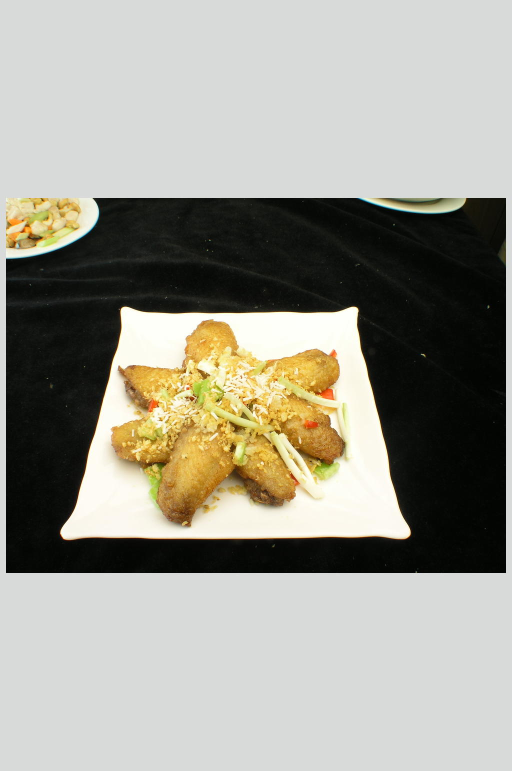避风塘鸡中翅美食高清图素材