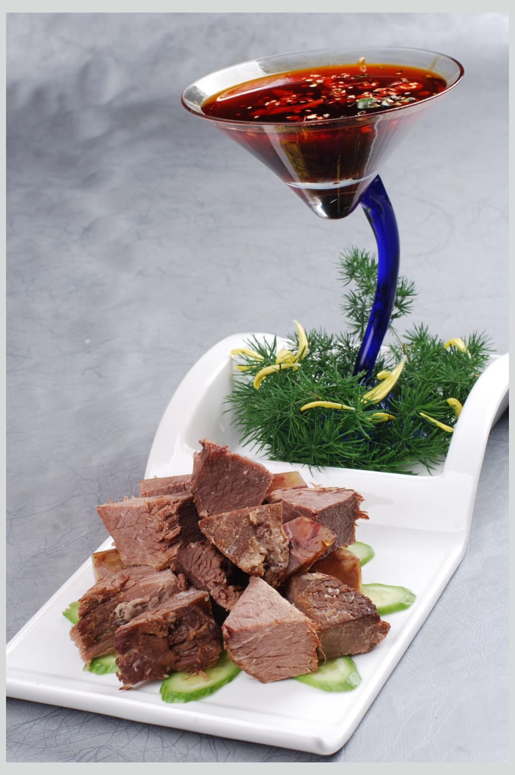 蘸汁牛肉块素材