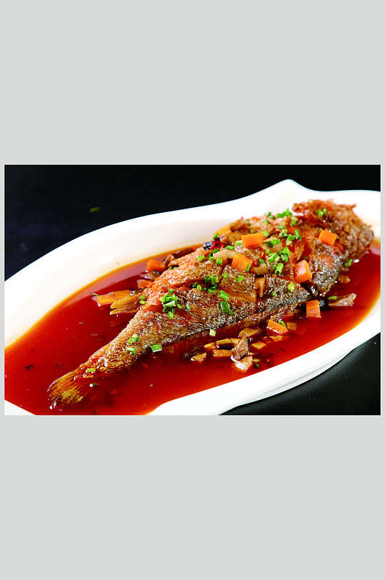 红烧小黄鱼图片-红烧小黄鱼素材下载-众图网
