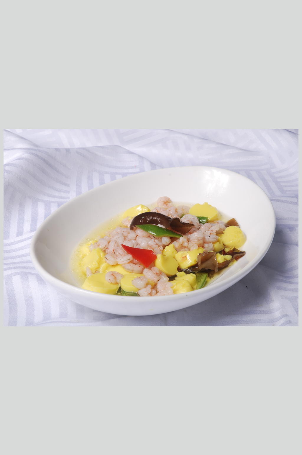五彩虾仁烧豆腐素材