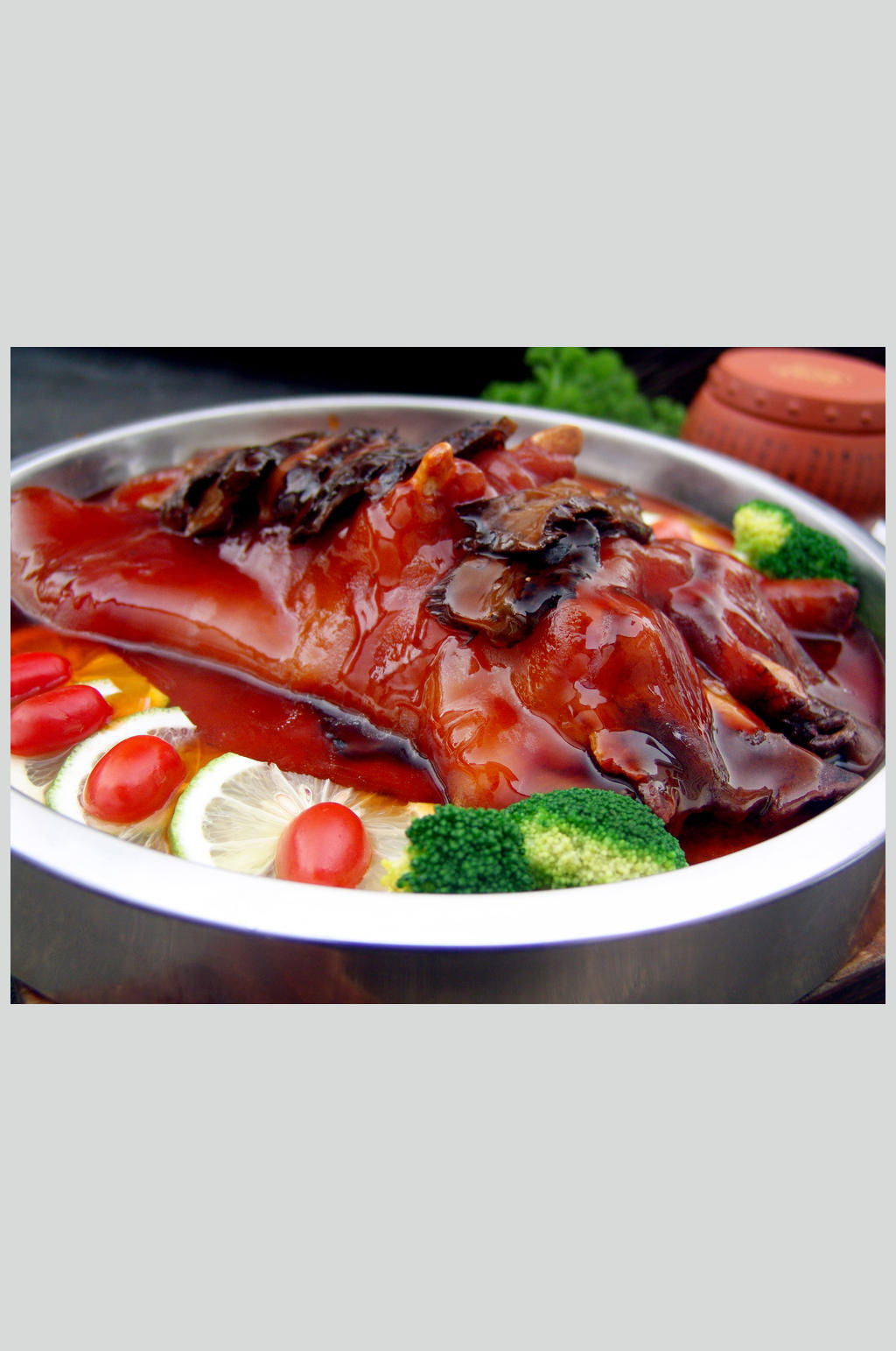 虎掌菌扒牛掌素材