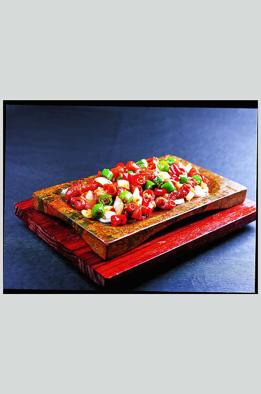 石板辣炒鱼扣美食餐饮图片