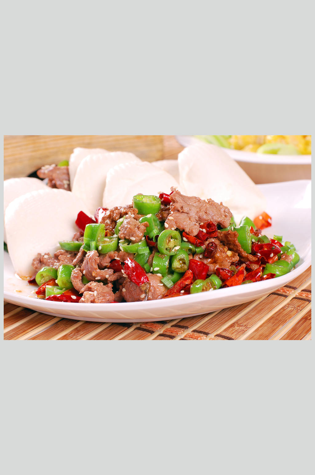 面饼嫩牛柳素材