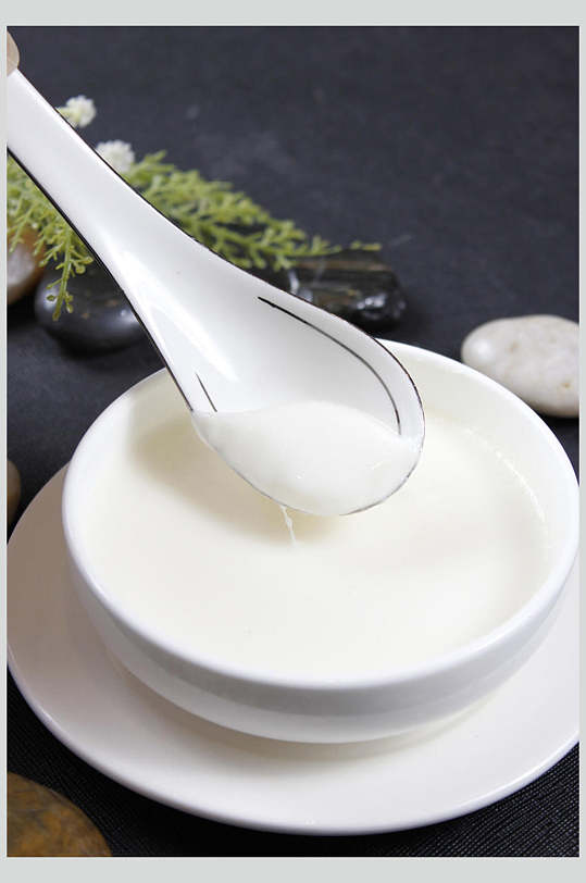 姜撞奶美食图片