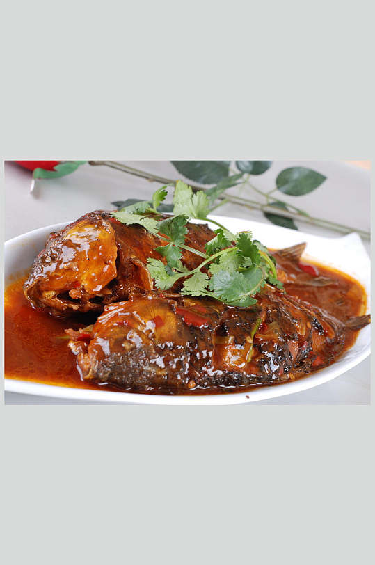 红烧鲫鱼