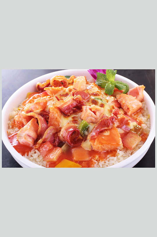 芝士三文鱼烟肉焗饭