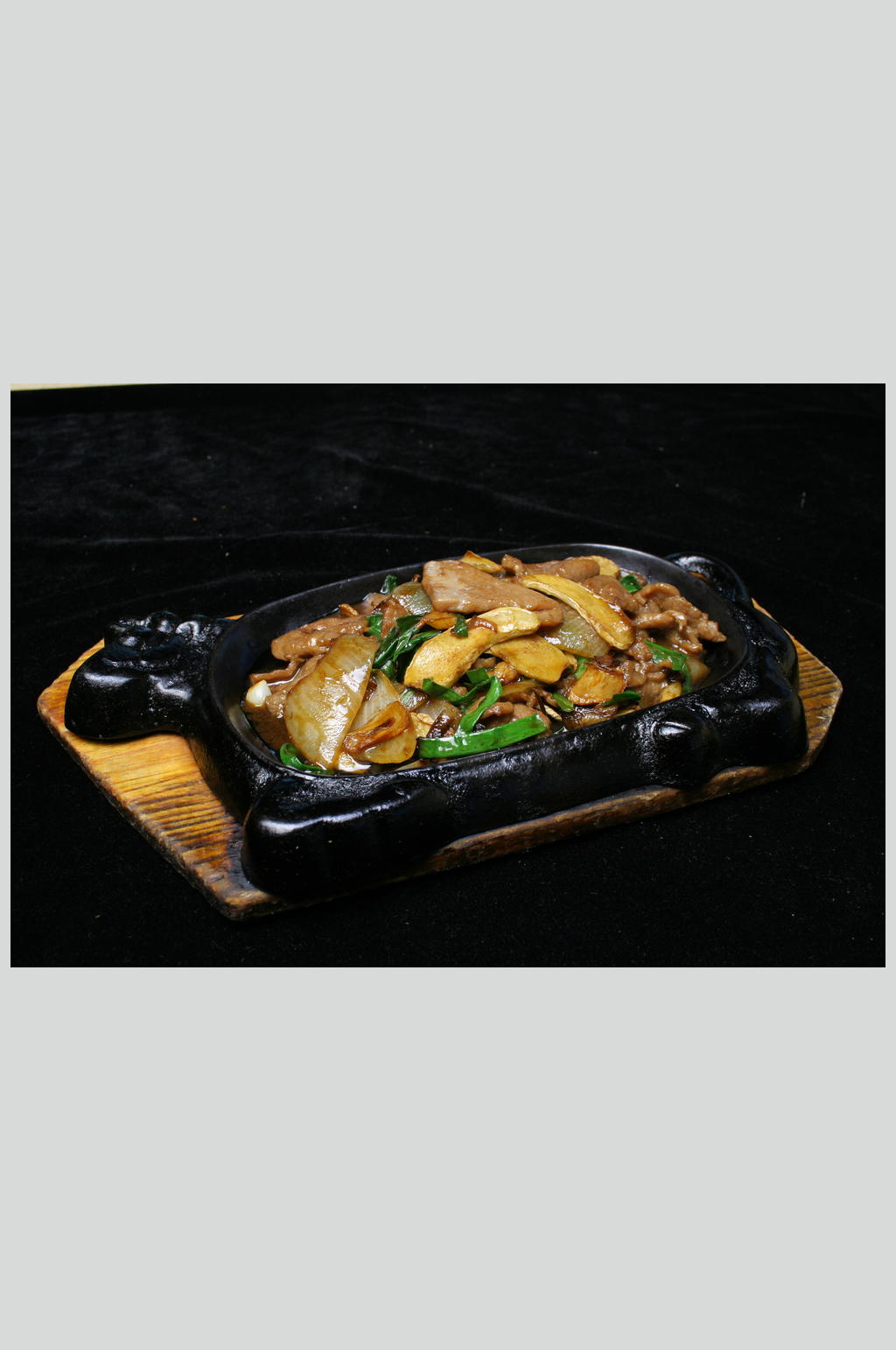 铁板葱爆牛肉素材