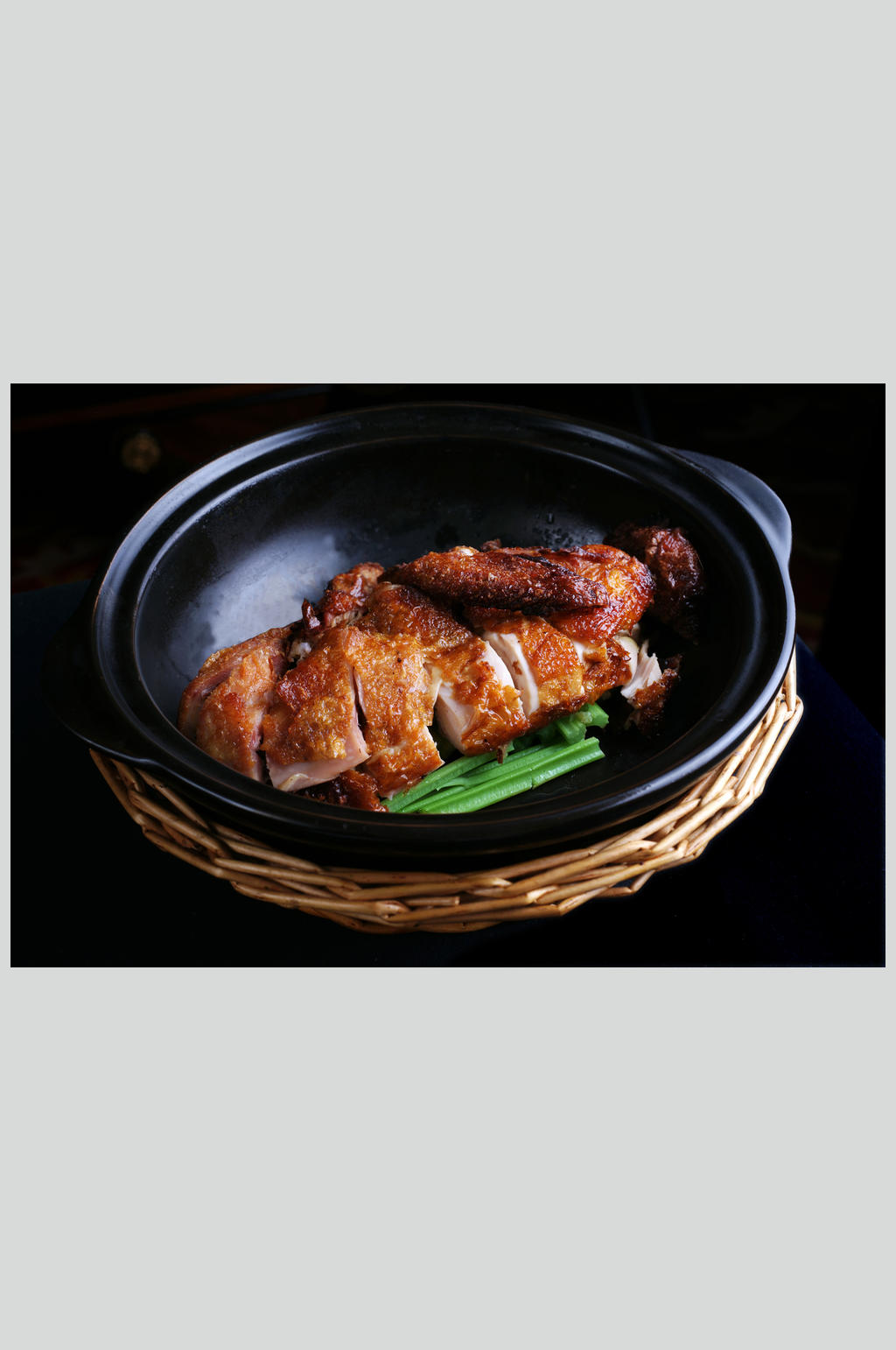 香香神鸡煲素材
