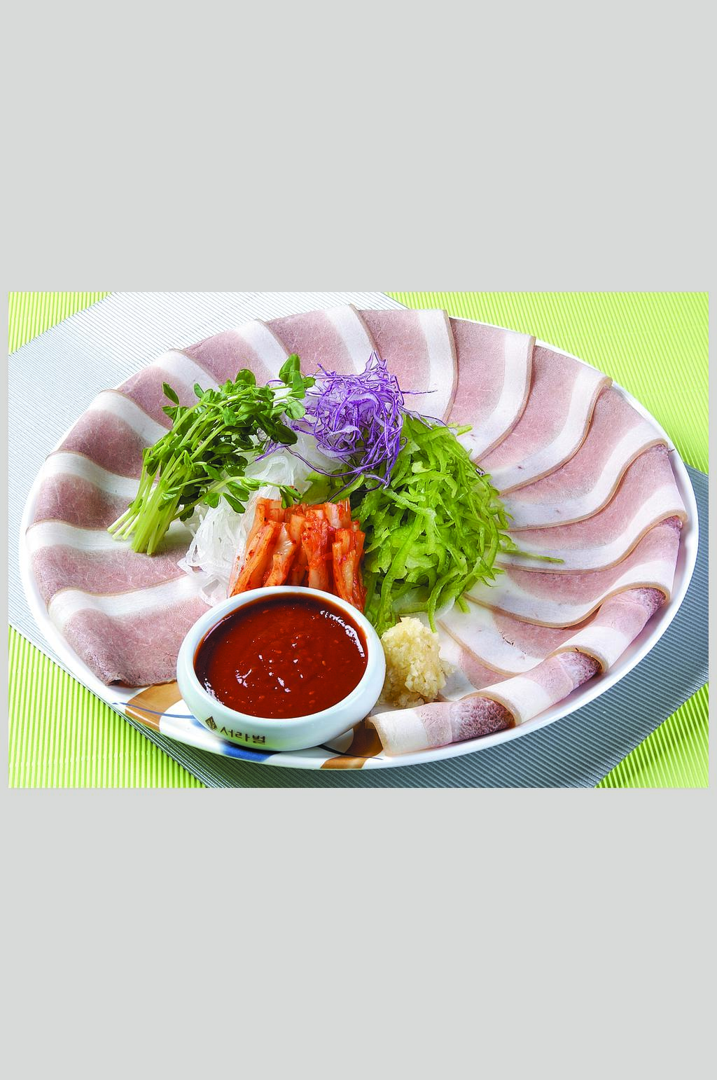 五花肉卷泡菜素材