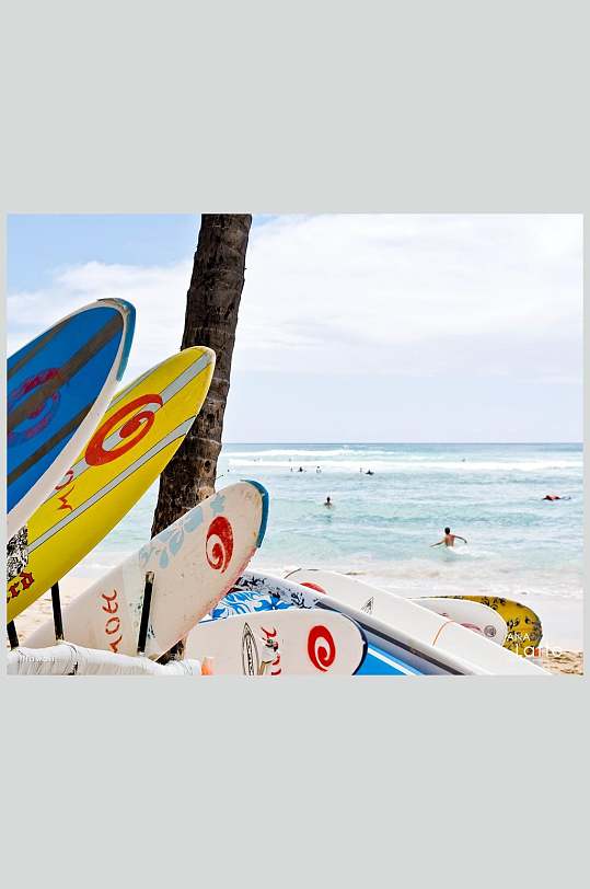 海边冲浪板高清风景壁纸图片-众图网