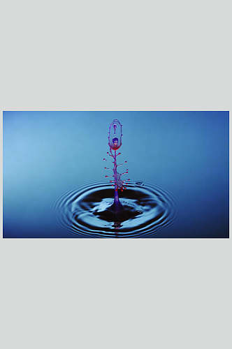 水滴涟漪摄影图