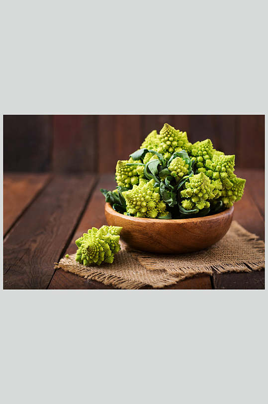 高清蔬菜美食图片宝塔菜花