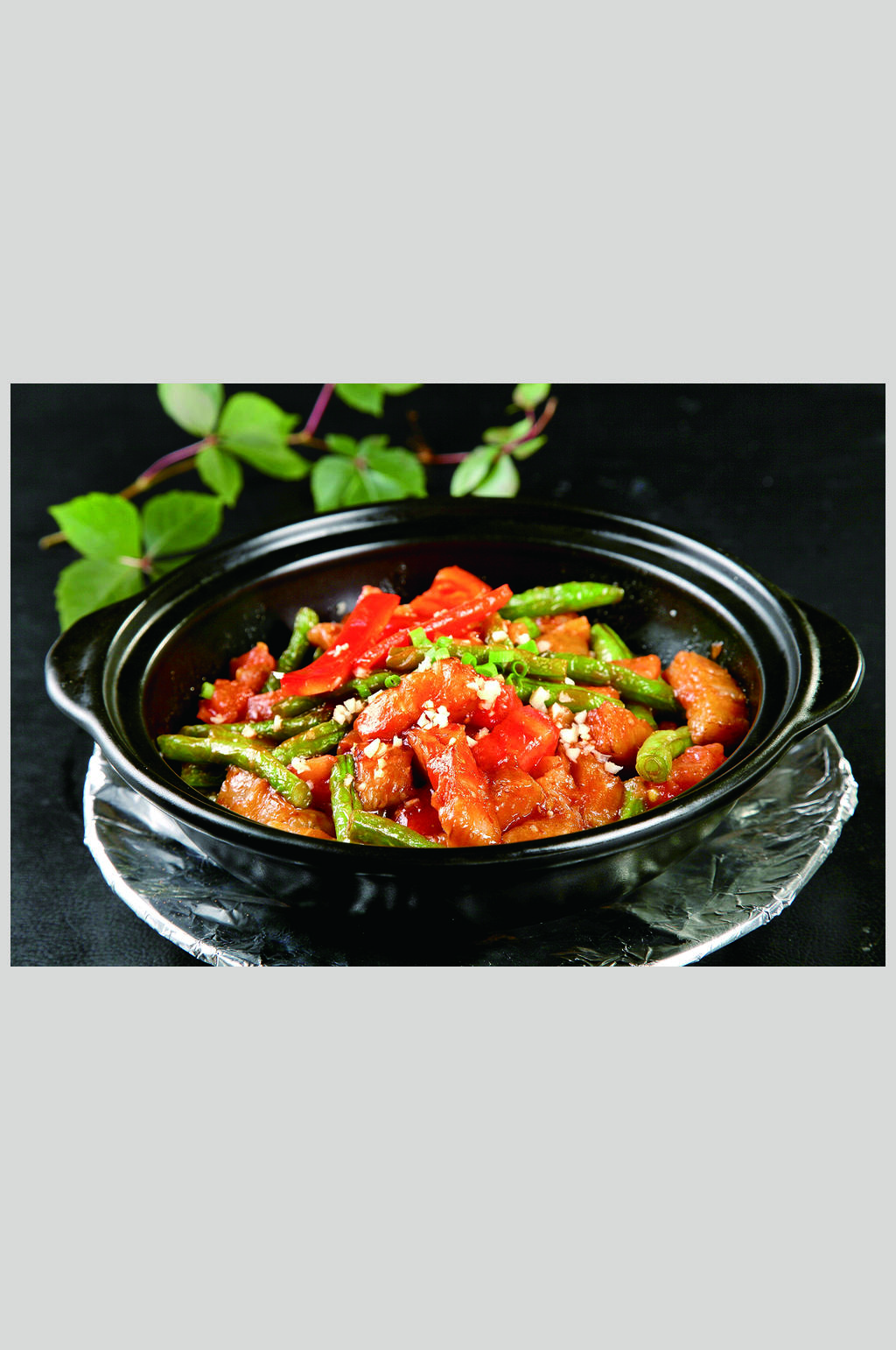 家常茄子烧豆角素材