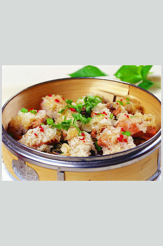荷香糯米蒸排骨