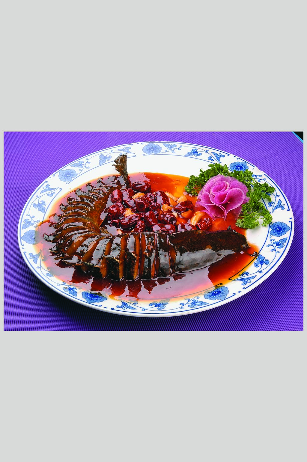 枣蒜烧鲶鱼素材