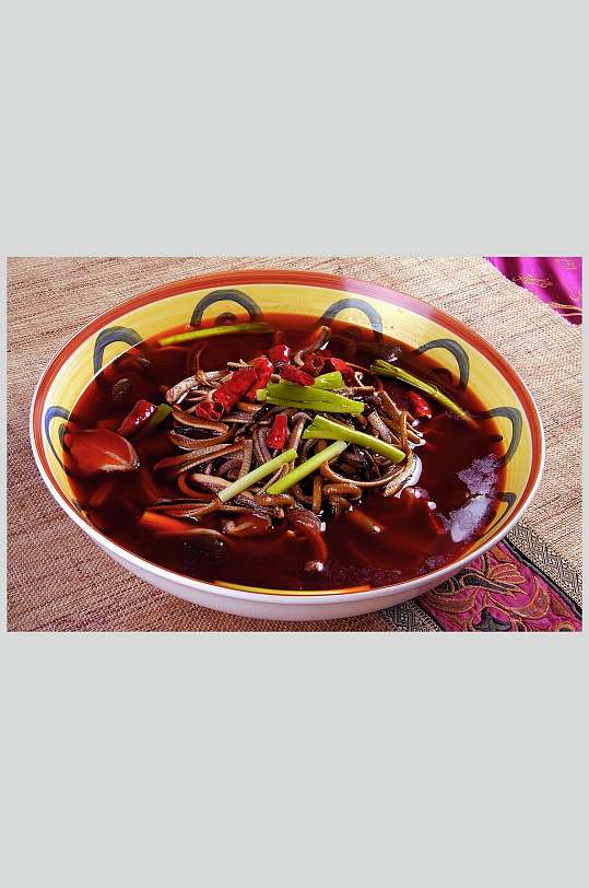 麻辣煮鳝丝