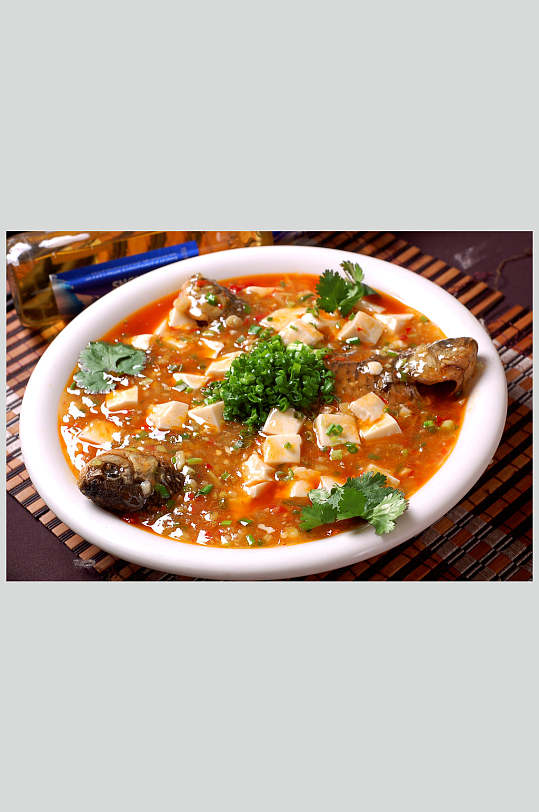 革命新菜-凉粉烧鲫鱼