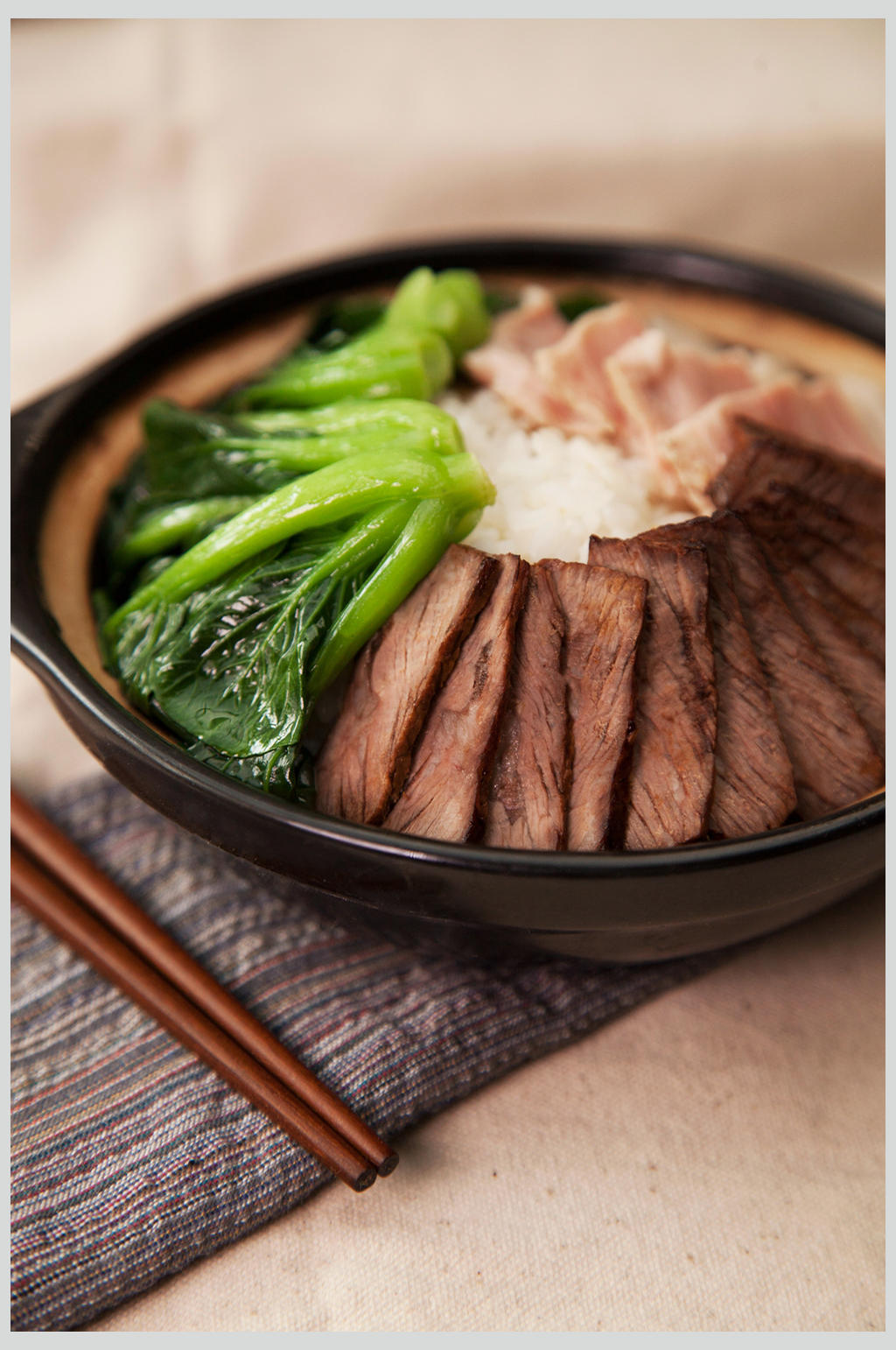 广式煲仔饭素材