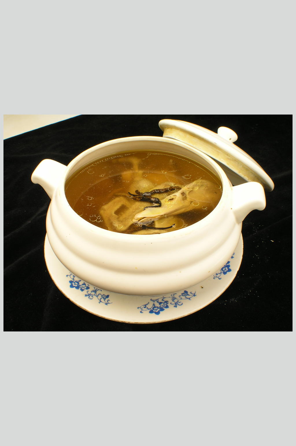 冬虫夏草煲水鸭素材