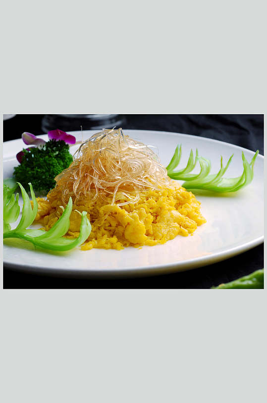 烹鱼翅--桂花炒鱼翅