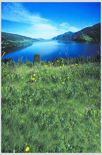 高原湖泊风景高清壁纸图片