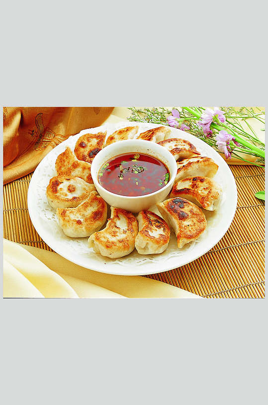 美味煎饺-众图网