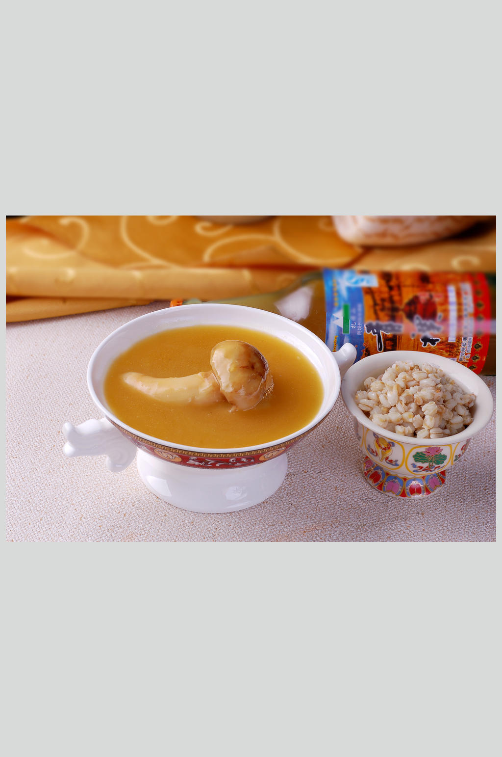 燕鲍翅--松茸捞饭素材