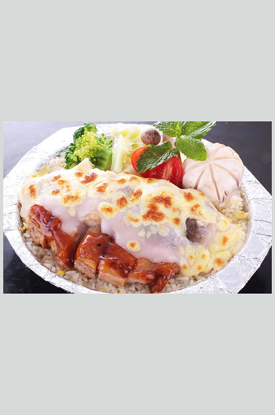 芝士焗芋香汁鸡扒饭