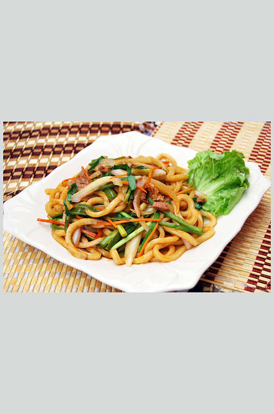 黑椒牛柳乌冬面