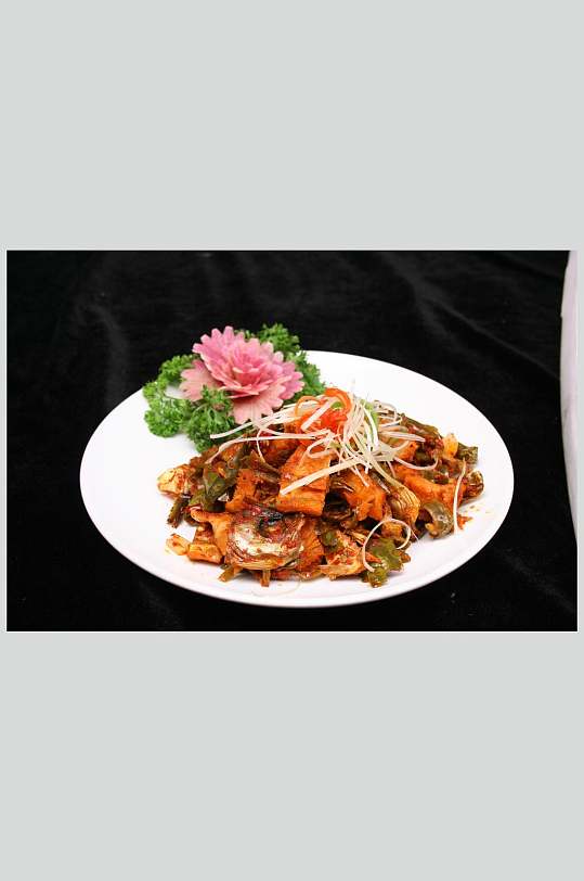 炒干辣椒明太鱼高清美食图片