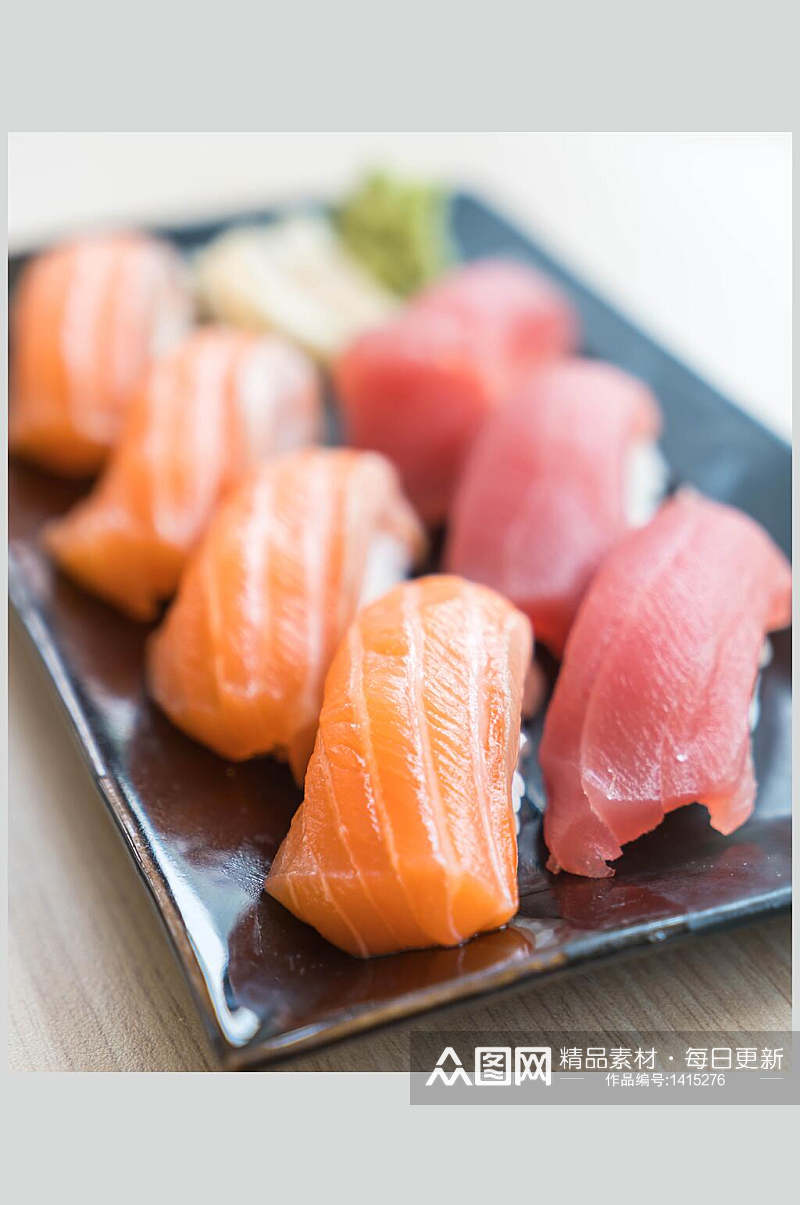 日式美食插画简洁高级三文鱼寿司素材