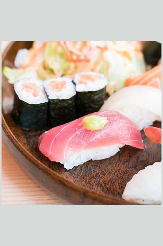 日式美食插画简洁综合寿司套餐