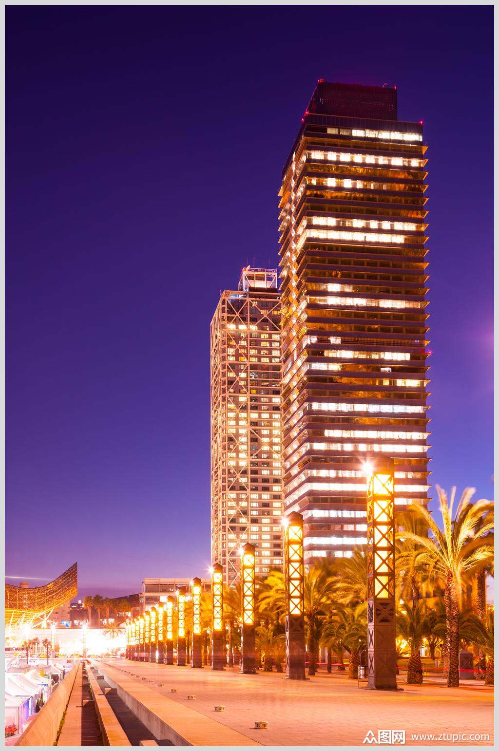 高清街道夜景城市高楼大厦摄影图片素材