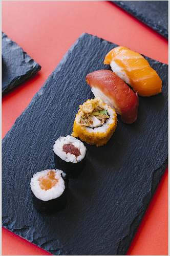 红色底寿司日式料理海报